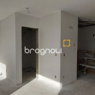 Apartamento com 49m², 1 quarto, 1 garagem, no bairro Cachoeira do Bom Jesus em Florianópolis