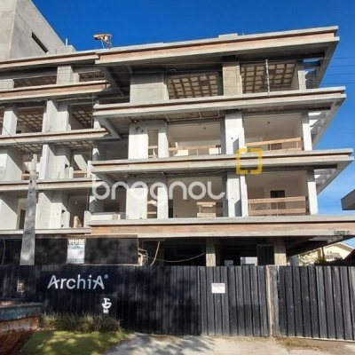 Apartamento com 49m², 1 quarto, 1 garagem, no bairro Cachoeira do Bom Jesus em Florianópolis