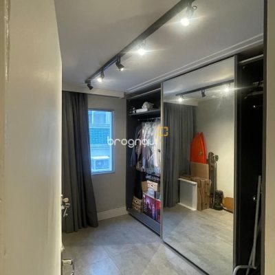 Apartamento com 61m², 2 quartos, 1 garagem, no bairro Centro em Florianópolis