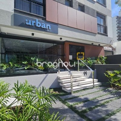 Apartamento com 180m², 4 quartos (sendo 3 suítes), 4 garagens, no bairro Centro em Florianópolis