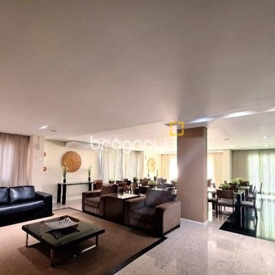 Apartamento com 126m², 3 quartos (sendo 1 suíte), 2 garagens, no bairro Estreito em Florianópolis