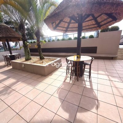 Apartamento com 126m², 3 quartos (sendo 1 suíte), 2 garagens, no bairro Estreito em Florianópolis