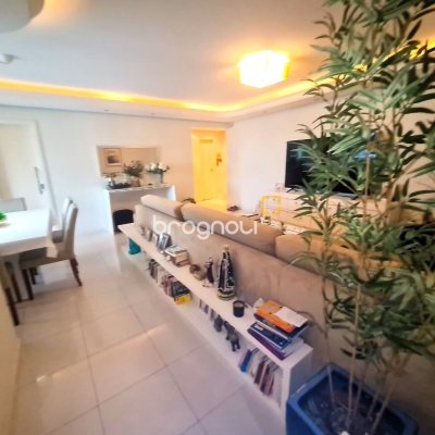 Apartamento com 126m², 3 quartos (sendo 1 suíte), 2 garagens, no bairro Estreito em Florianópolis