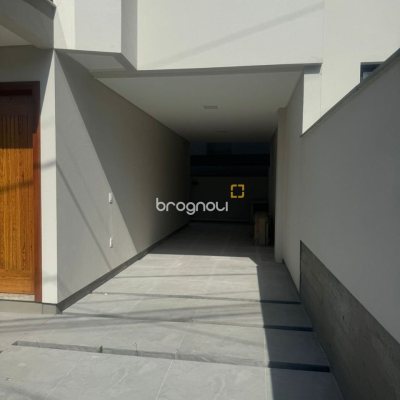 Casa com 107m², 3 quartos (sendo 1 suíte), 2 garagens, no bairro Potecas em São José
