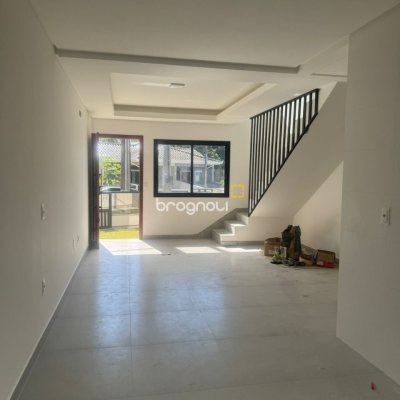 Casa com 107m², 3 quartos (sendo 1 suíte), 2 garagens, no bairro Potecas em São José