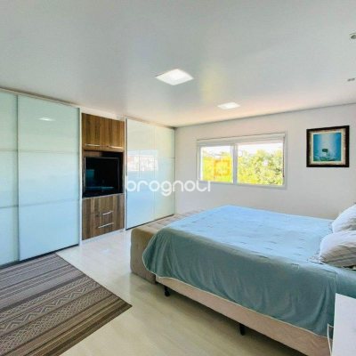 Casa com 225m², 3 quartos (sendo 1 suíte), 2 garagens, no bairro Campeche em Florianópolis