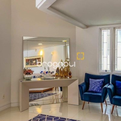 Casa com 329m², 4 quartos (sendo 2 suítes), 3 garagens, no bairro Santa Mônica em Florianópolis