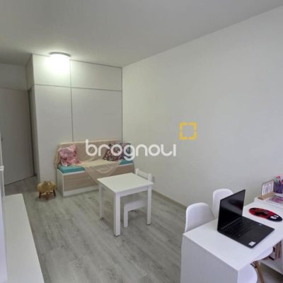 Sala com 23m², no bairro Trindade em Florianópolis
