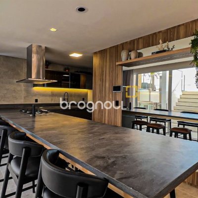 Apartamento com 73m², 2 quartos (sendo 1 suíte), 1 garagem, no bairro Ingleses em Florianópolis