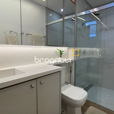 Apartamento com 73m², 2 quartos (sendo 1 suíte), 1 garagem, no bairro Ingleses em Florianópolis