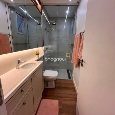 Apartamento com 73m², 2 quartos (sendo 1 suíte), 1 garagem, no bairro Ingleses em Florianópolis
