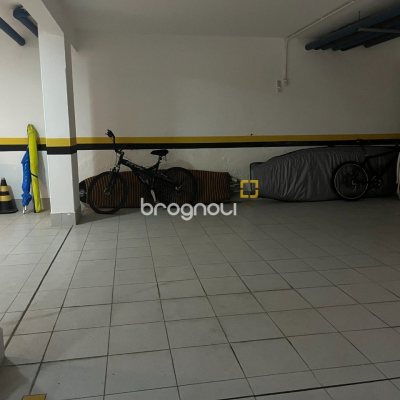 Apartamento com 102m², 3 quartos (sendo 1 suíte), 2 garagens, no bairro Campeche em Florianópolis