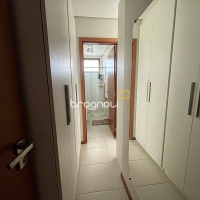 Apartamento com 102m², 3 quartos (sendo 1 suíte), 2 garagens, no bairro Campeche em Florianópolis