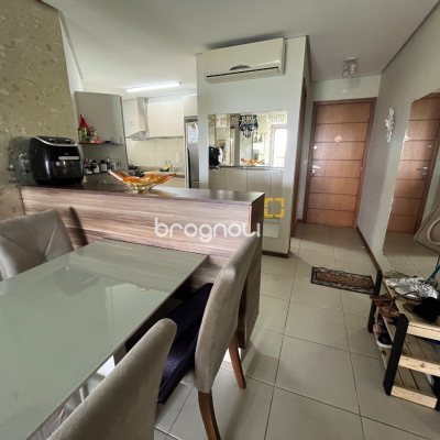 Apartamento com 102m², 3 quartos (sendo 1 suíte), 2 garagens, no bairro Campeche em Florianópolis