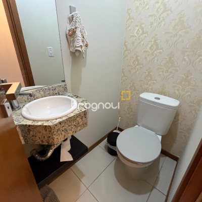 Apartamento com 102m², 3 quartos (sendo 1 suíte), 2 garagens, no bairro Campeche em Florianópolis