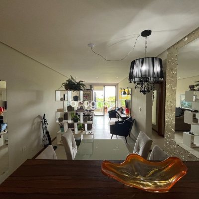 Apartamento com 102m², 3 quartos (sendo 1 suíte), 2 garagens, no bairro Campeche em Florianópolis