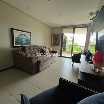 Apartamento com 102m², 3 quartos (sendo 1 suíte), 2 garagens, no bairro Campeche em Florianópolis