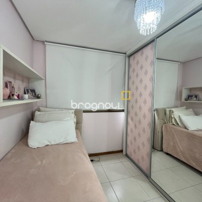 Apartamento com 102m², 3 quartos (sendo 1 suíte), 2 garagens, no bairro Campeche em Florianópolis