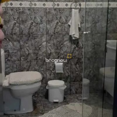Casa com 60m², 6 garagens, no bairro Rio Vermelho em Florianópolis