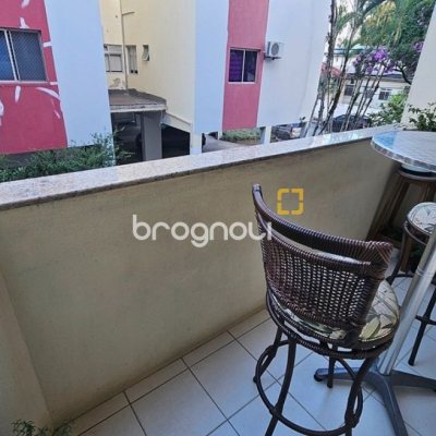 Apartamento com 75m², 3 quartos, 1 garagem, no bairro Campinas em São José