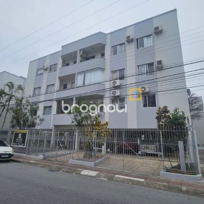 Apartamento com 75m², 3 quartos, 1 garagem, no bairro Campinas em São José