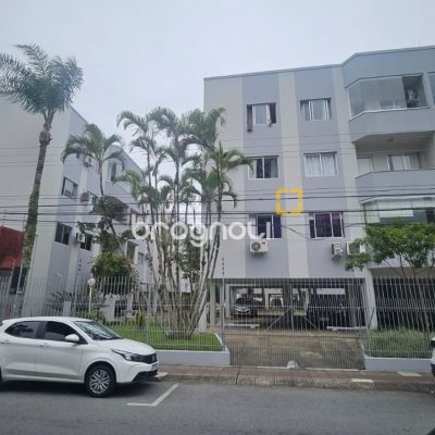 Apartamento com 75m², 3 quartos, 1 garagem, no bairro Campinas em São José