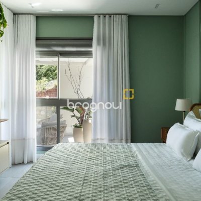 Apartamento com 268m², 3 quartos (sendo 3 suítes), 2 garagens, no bairro Cacupé em Florianópolis