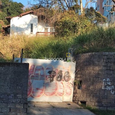Terreno com 1796m², no bairro Pantanal em Florianópolis