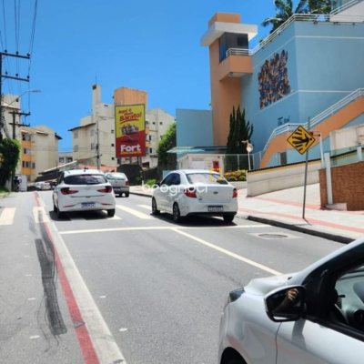 Terreno com 1796m², no bairro Pantanal em Florianópolis