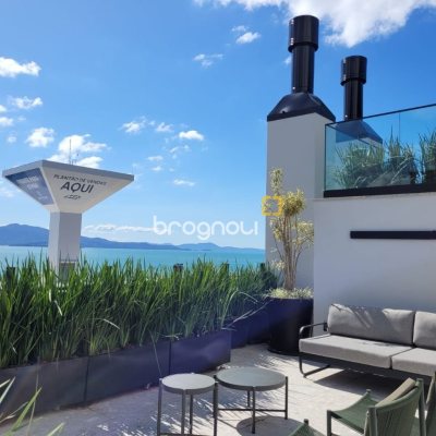Apartamento com 47m², 1 quarto, 1 garagem, no bairro Canasvieiras em Florianópolis