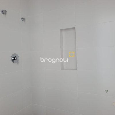 Apartamento com 47m², 1 quarto, 1 garagem, no bairro Canasvieiras em Florianópolis