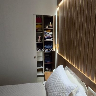 Cobertura com 140m², 3 quartos (sendo 1 suíte), 2 garagens, no bairro Jurerê em Florianópolis