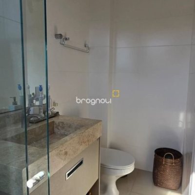 Cobertura com 140m², 3 quartos (sendo 1 suíte), 2 garagens, no bairro Jurerê em Florianópolis