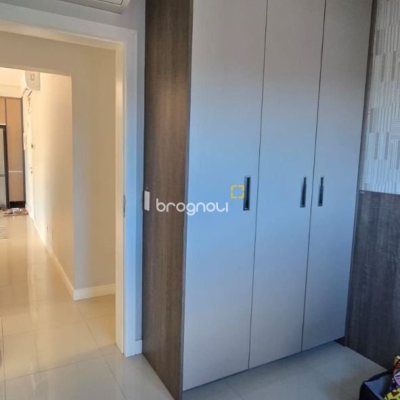 Cobertura com 140m², 3 quartos (sendo 1 suíte), 2 garagens, no bairro Jurerê em Florianópolis