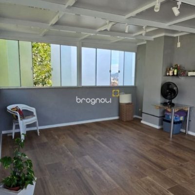Cobertura com 140m², 3 quartos (sendo 1 suíte), 2 garagens, no bairro Jurerê em Florianópolis