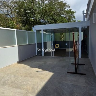 Cobertura com 140m², 3 quartos (sendo 1 suíte), 2 garagens, no bairro Jurerê em Florianópolis
