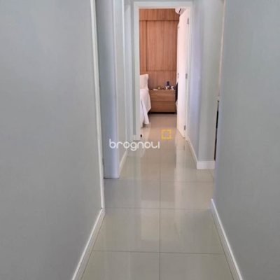 Cobertura com 140m², 3 quartos (sendo 1 suíte), 2 garagens, no bairro Jurerê em Florianópolis