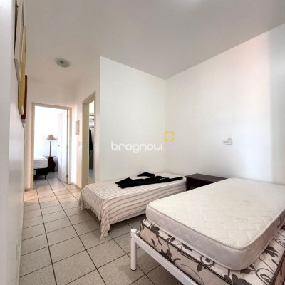Apartamento com 186m², 4 quartos (sendo 3 suítes), 2 garagens, no bairro Ingleses em Florianópolis
