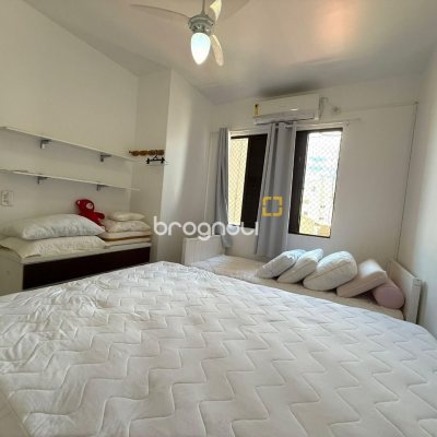 Apartamento com 186m², 4 quartos (sendo 3 suítes), 2 garagens, no bairro Ingleses em Florianópolis