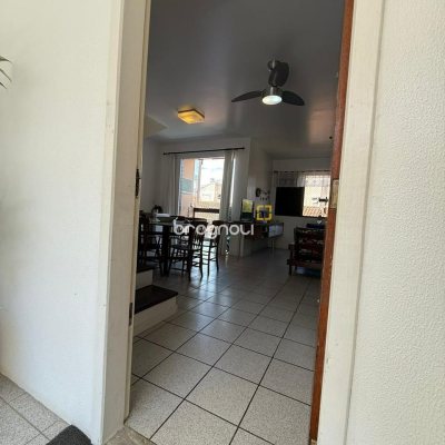 Apartamento com 186m², 4 quartos (sendo 3 suítes), 2 garagens, no bairro Ingleses em Florianópolis