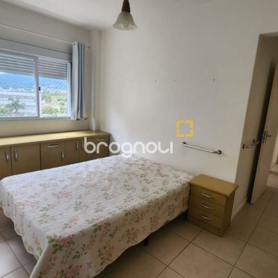 Apartamento com 91m², 3 quartos (sendo 1 suíte), 2 garagens, no bairro Córrego Grande em Florianópolis
