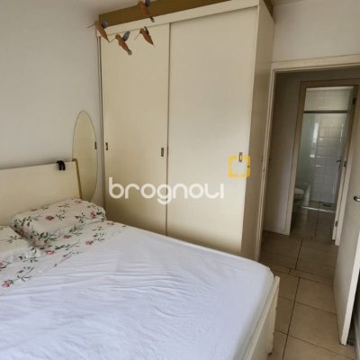 Apartamento com 91m², 3 quartos (sendo 1 suíte), 2 garagens, no bairro Córrego Grande em Florianópolis