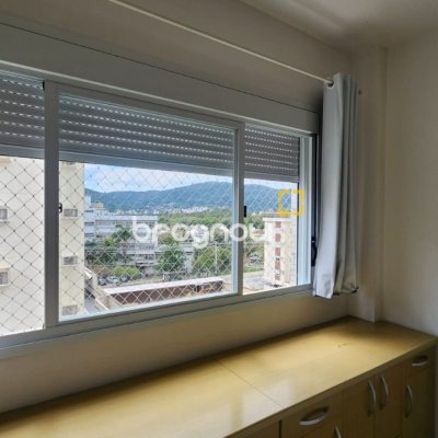 Apartamento com 91m², 3 quartos (sendo 1 suíte), 2 garagens, no bairro Córrego Grande em Florianópolis