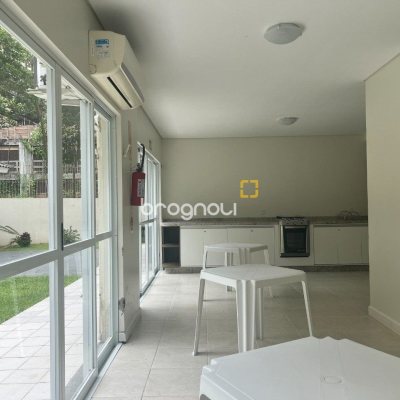 Apartamento com 91m², 3 quartos (sendo 1 suíte), 2 garagens, no bairro Córrego Grande em Florianópolis