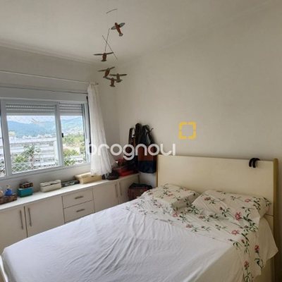 Apartamento com 91m², 3 quartos (sendo 1 suíte), 2 garagens, no bairro Córrego Grande em Florianópolis