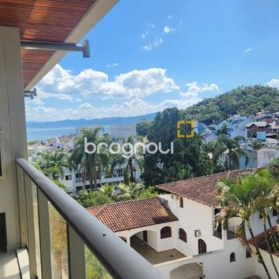 Apartamento com 106m², 2 quartos (sendo 2 suítes), 2 garagens, no bairro João Paulo em Florianópolis
