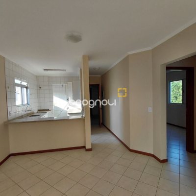 Apartamento com 67m², 2 quartos, 1 garagem, no bairro Pantanal em Florianópolis