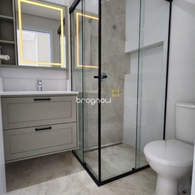 Apartamento com 51m², 1 quarto (sendo 1 suíte), 1 garagem, no bairro Cacupé em Florianópolis