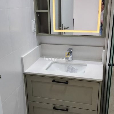 Apartamento com 51m², 1 quarto (sendo 1 suíte), 1 garagem, no bairro Cacupé em Florianópolis