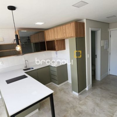 Apartamento com 51m², 1 quarto (sendo 1 suíte), 1 garagem, no bairro Cacupé em Florianópolis